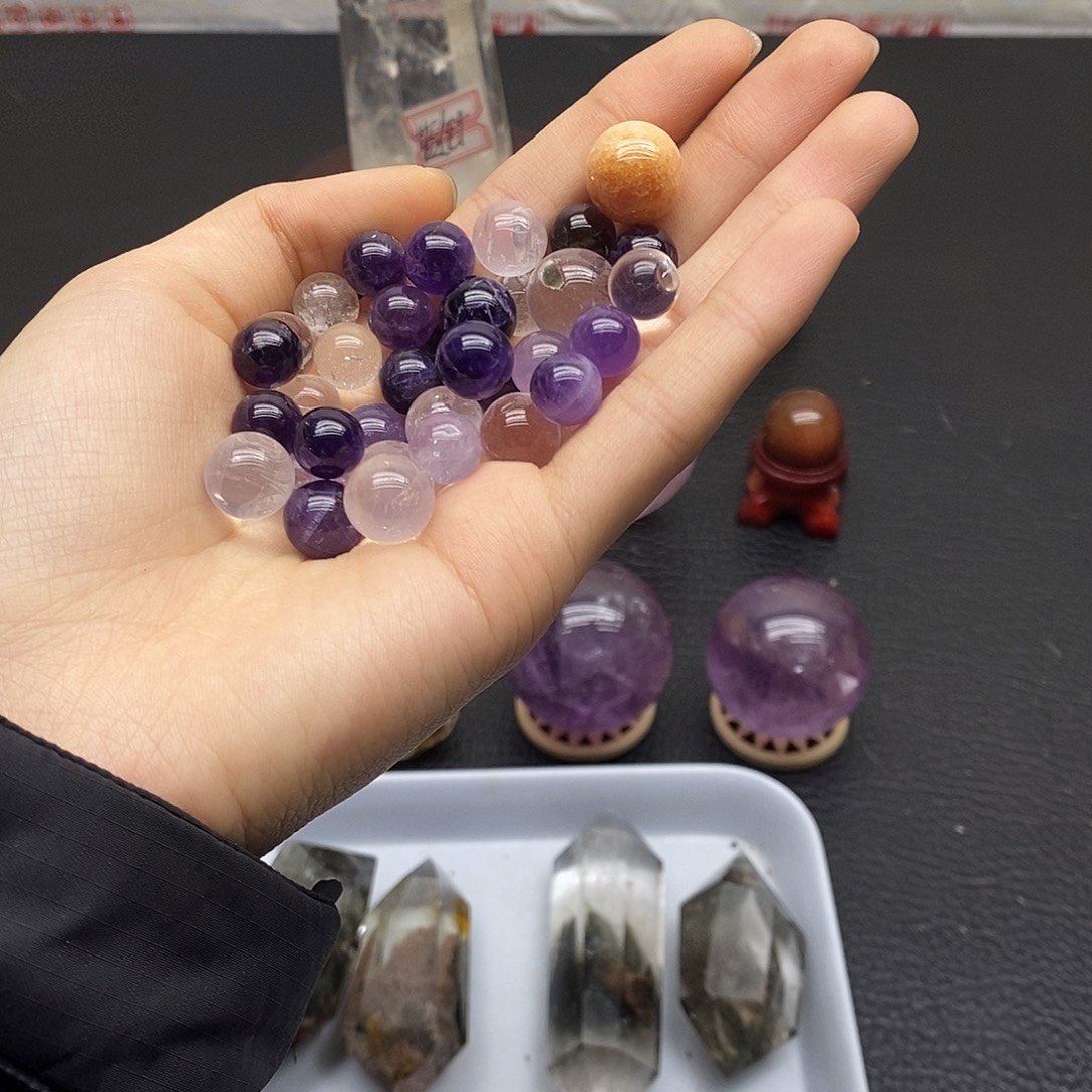 珠宝半成品水晶未镶嵌84水晶石