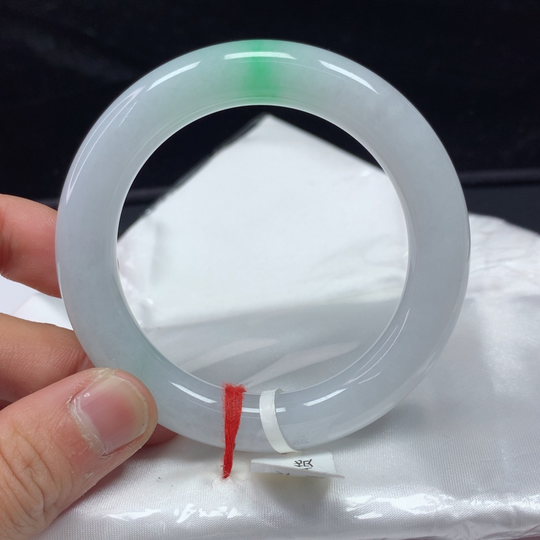 翡翠手镯（圆镯）未镶嵌53.2