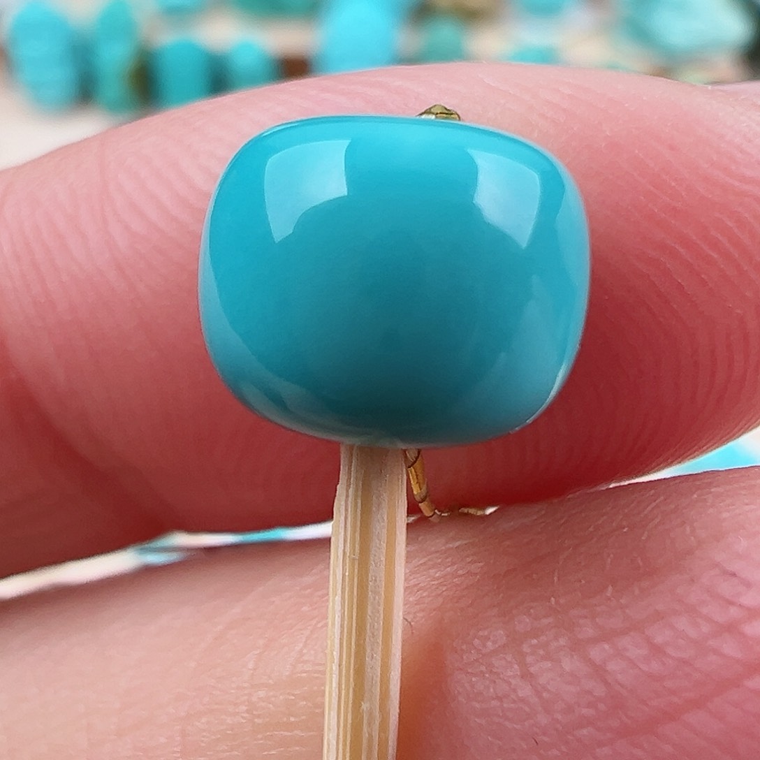 绿松石配饰未镶嵌