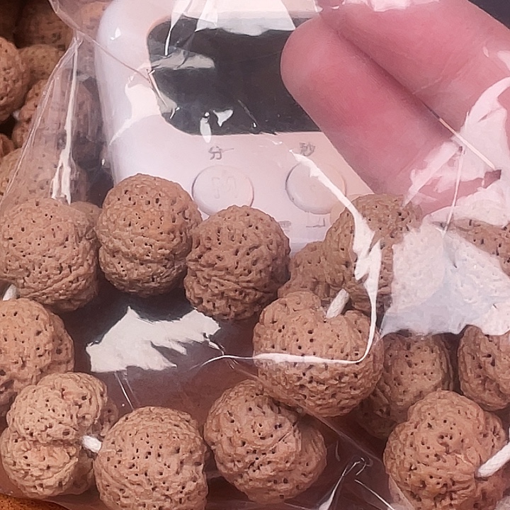 夏***。金刚菩提吊坠10呜呜呜