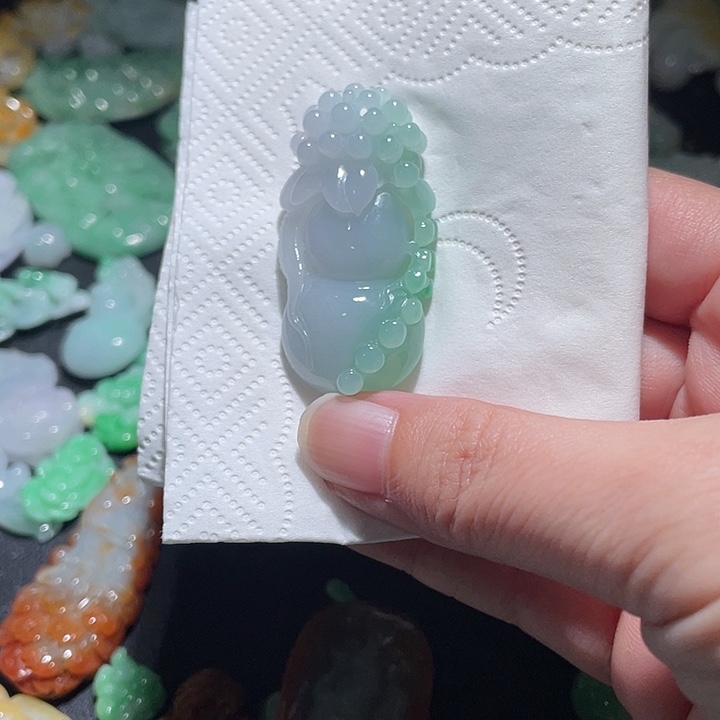 颈饰未镶嵌翡翠天