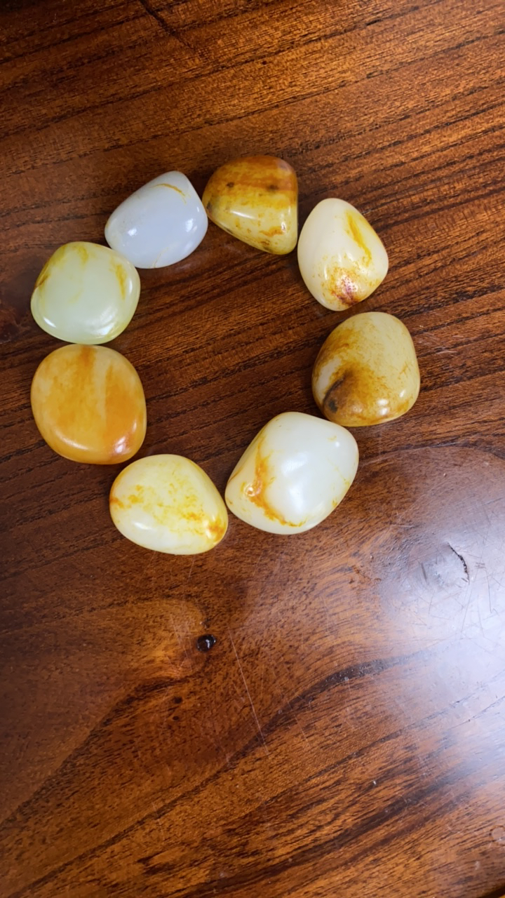 新疆和田玉  原石