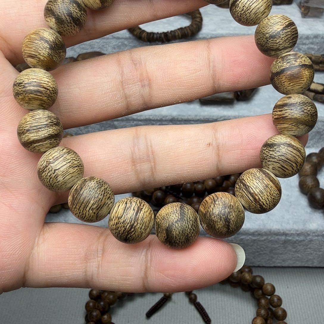 沉香沉香碎屑文莱