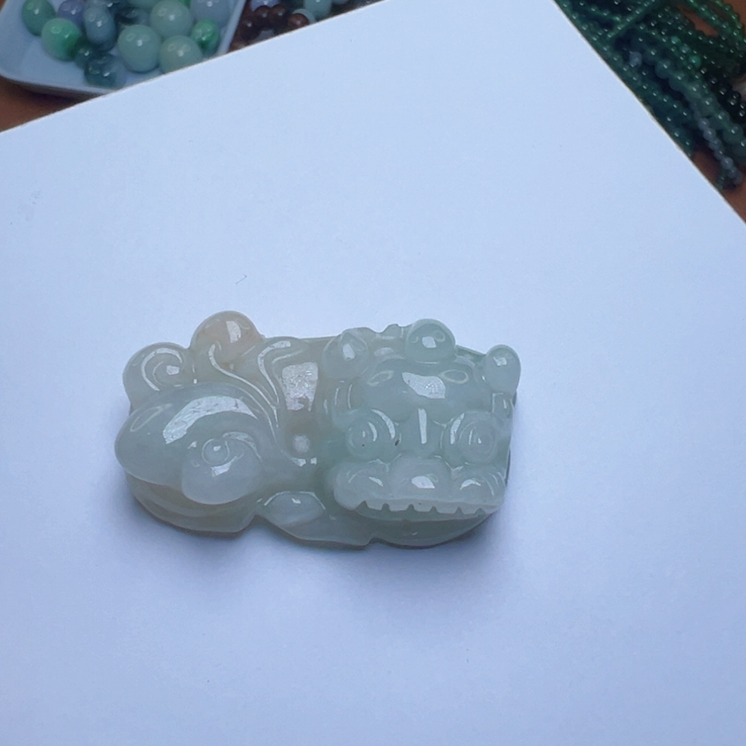 翡翠未镶嵌颈饰翡翠挂件