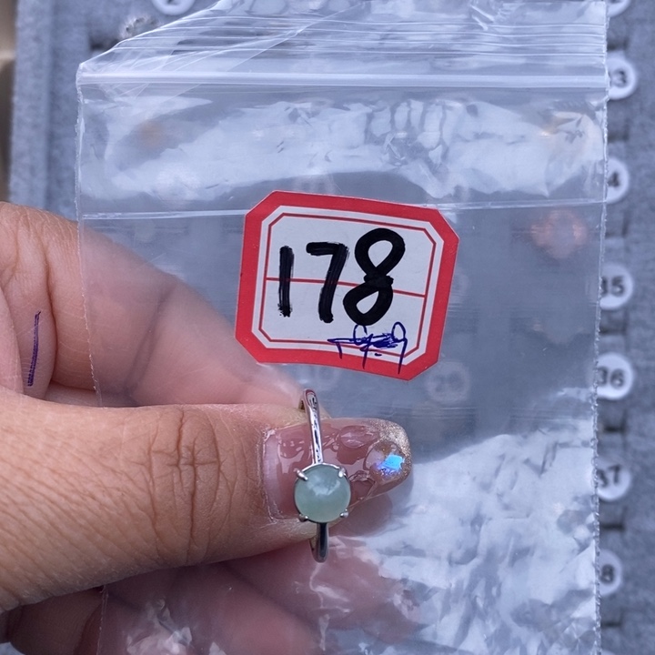 未镶嵌戒指翡翠缅甸