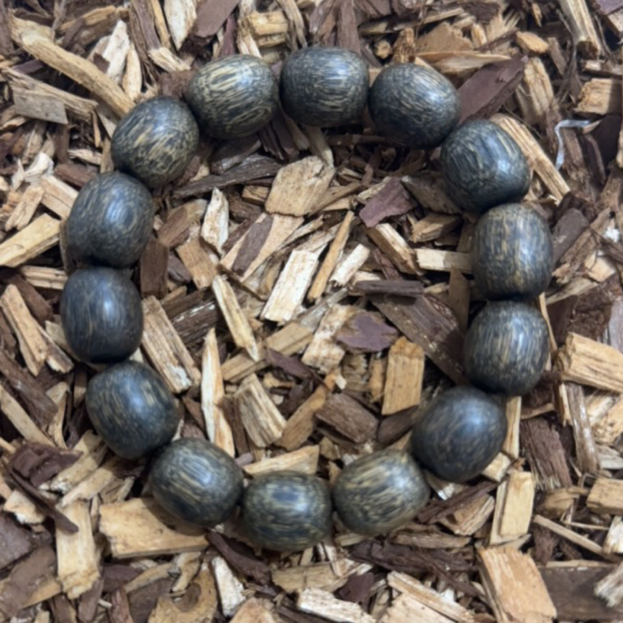 6 思思文玩精选沉香木作手串13mm