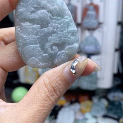 翡翠颈饰未镶嵌翡翠