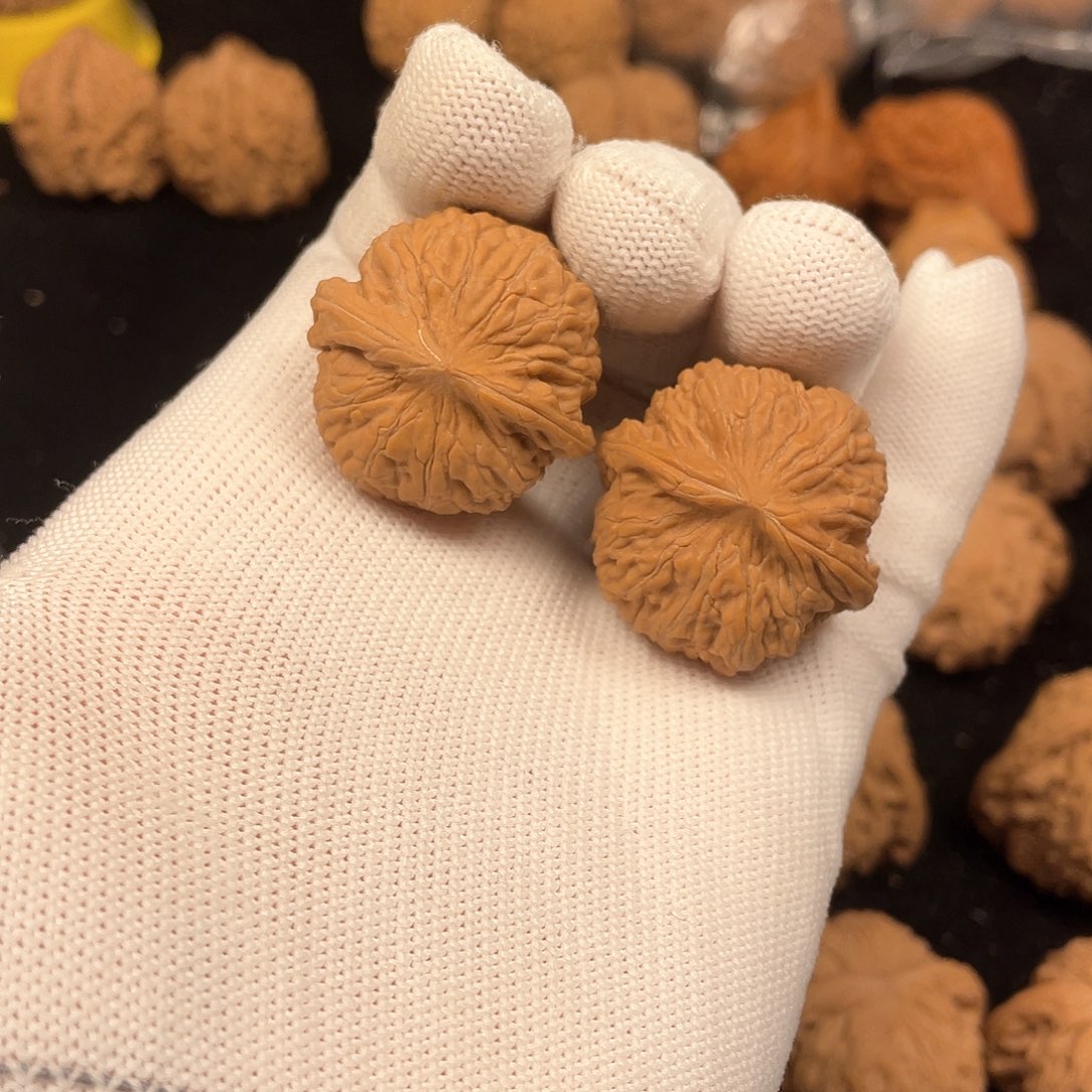 文玩核桃把件铁锤