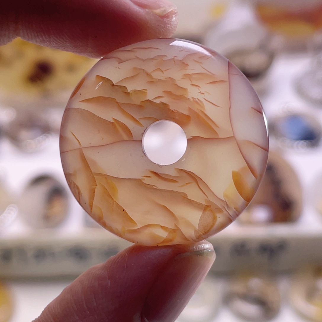 玛瑙/玉髓未镶嵌珠宝奇石