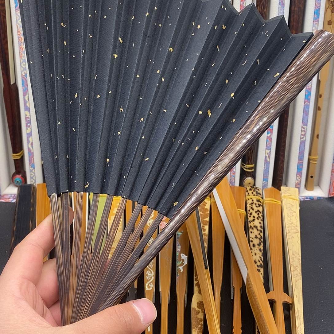 扇子57855678668679