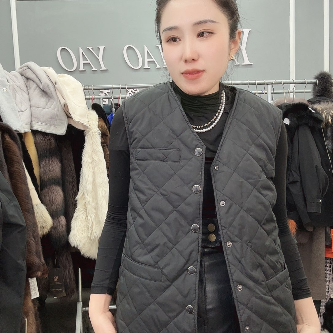 姚小妖家高端皮草