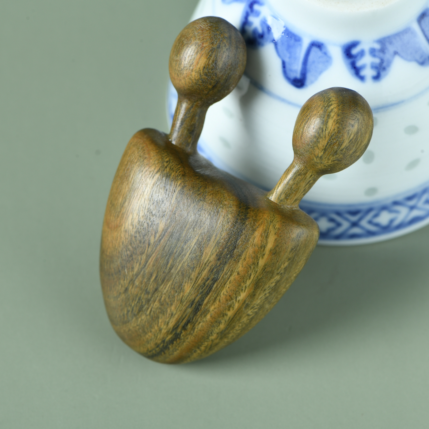 阿根廷绿檀小蜗牛按摩刮痧器