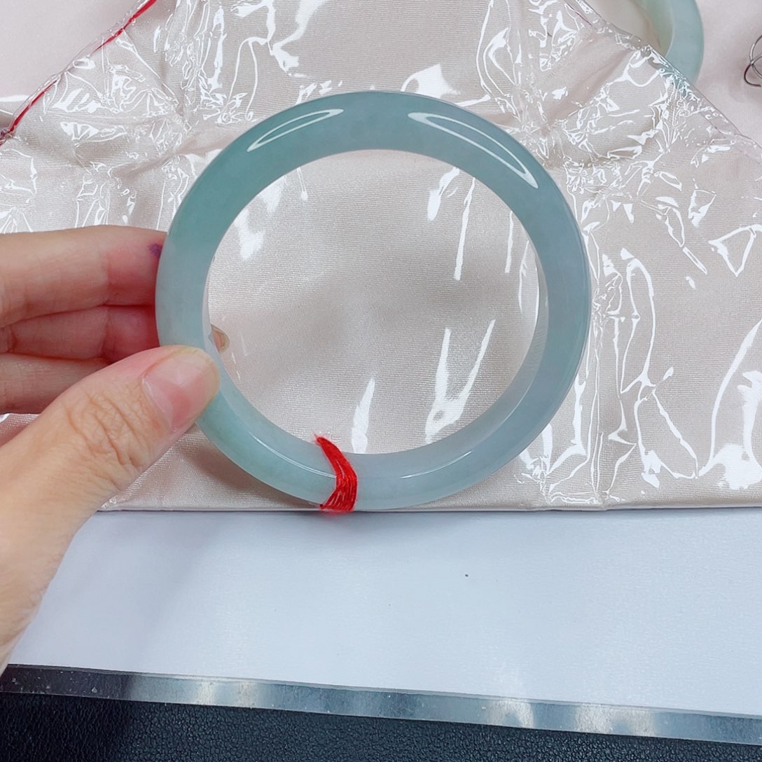未镶嵌手镯翡翠心**