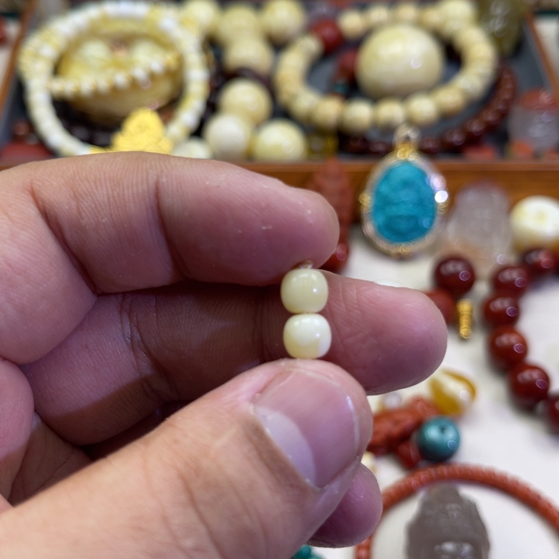 琥珀未镶嵌珠宝奇石64