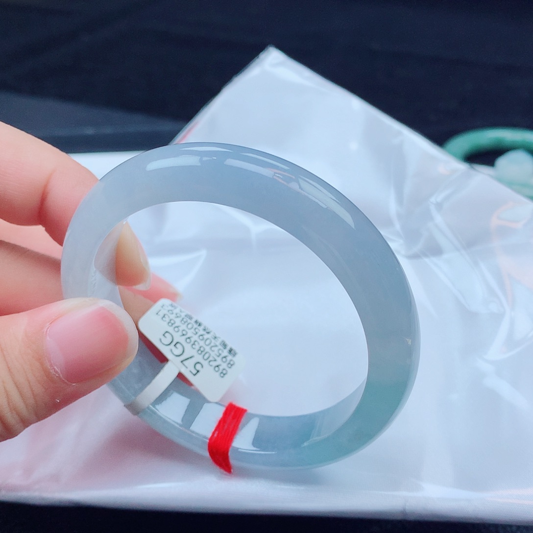 翡翠手镯未镶嵌天然缅甸翡翠A货手镯 