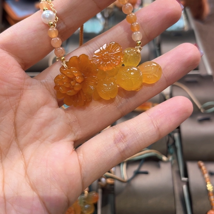 蛇纹石玉未镶嵌吊坠(赠链)