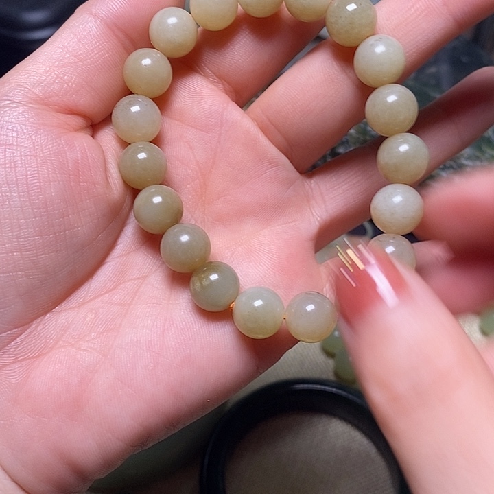 和田玉（糖玉）未镶嵌手链