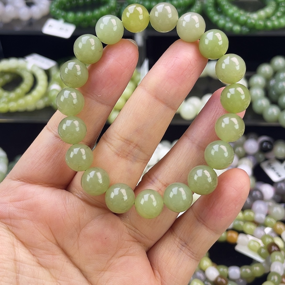 和田玉未镶嵌手链1