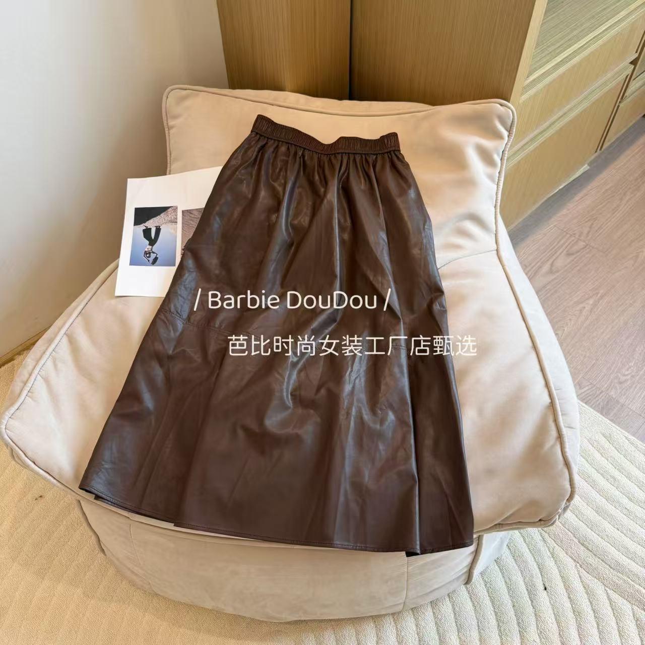 【Barbie Jingni】8396 秋季时尚宽松气质A字半身裙皮裙小个子