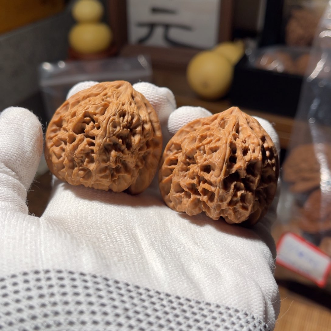 文玩核桃把件40 野牛全品，不退不换