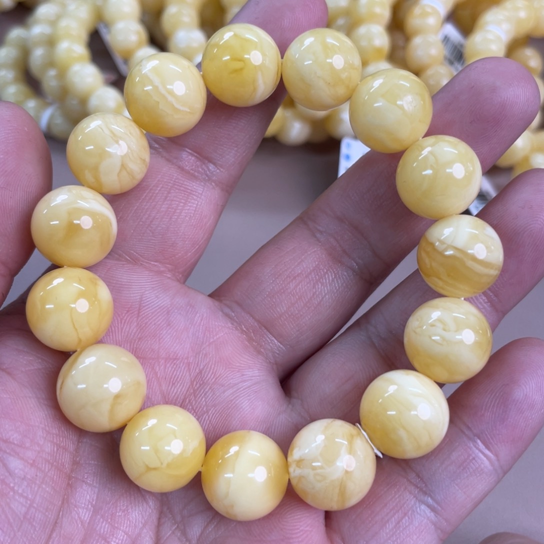 琥珀裸石未镶嵌127000.00000