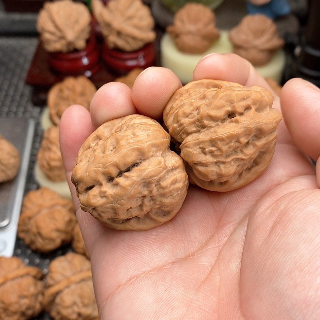 文玩核桃吊坠蛤蟆头