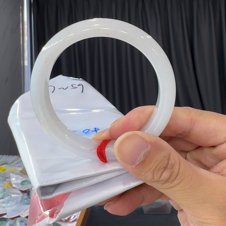 翡翠手镯未镶嵌云*纯天然缅甸翡翠a货