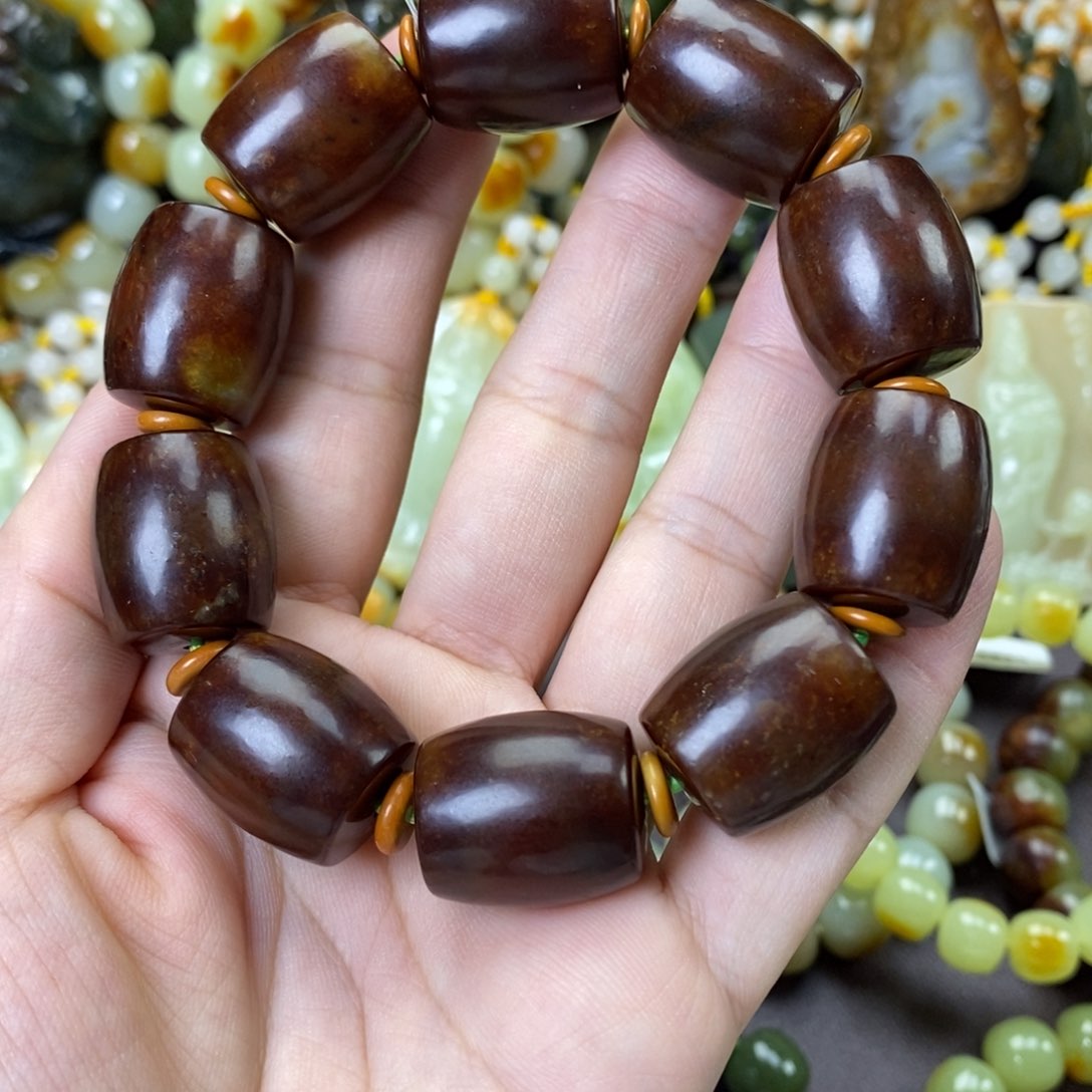 未镶嵌手串透闪石质玉华**哥