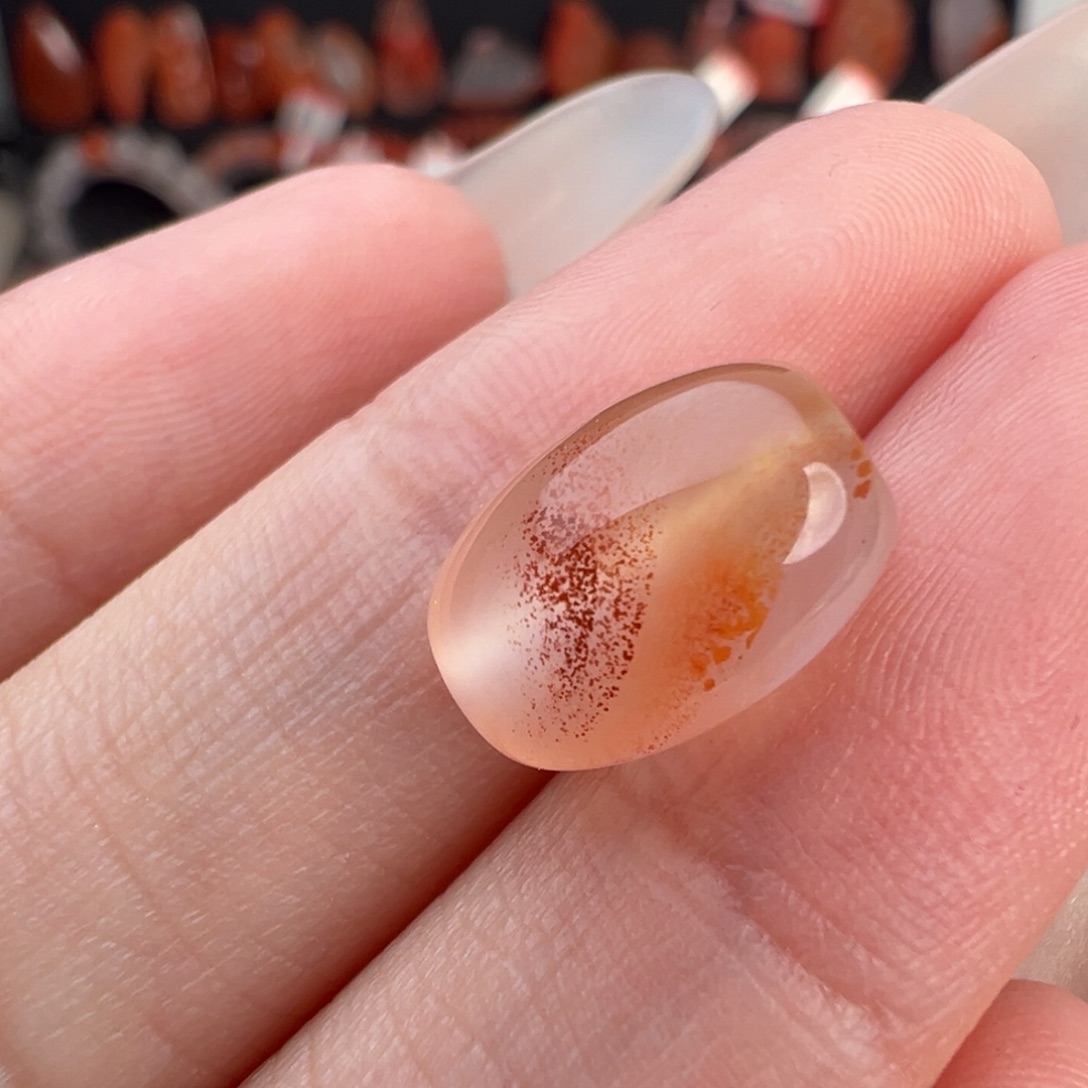 ****我南红玛瑙未镶嵌颈饰枣珠