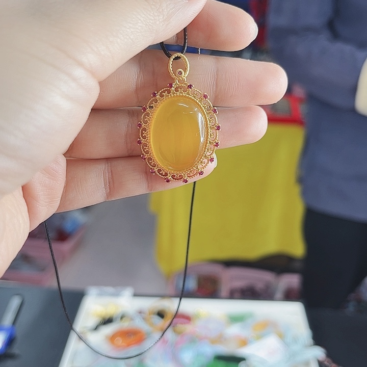 玛瑙吊坠未镶嵌丅7田黄太阳花吊坠