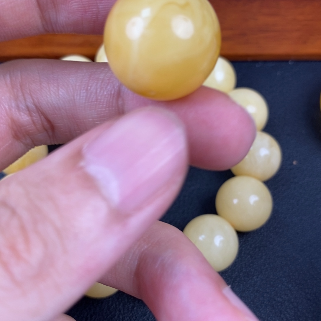 琥珀未镶嵌裸石13