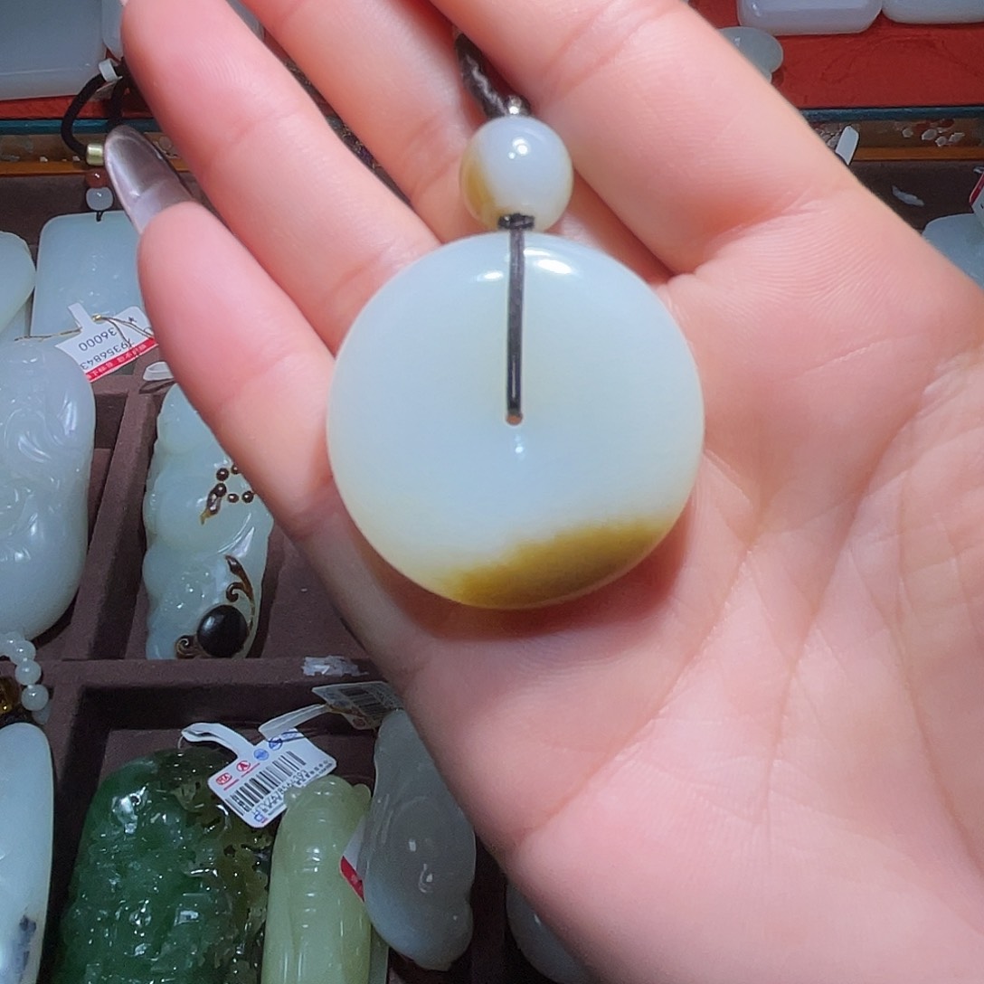 未镶嵌和田玉挂件