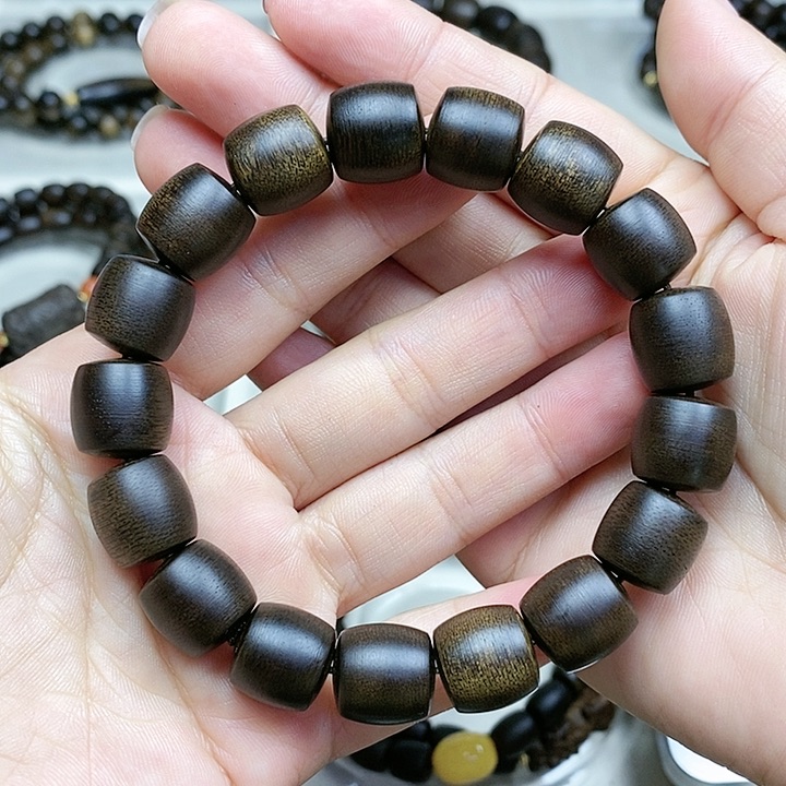 沉香手串ゃ****メ越南芽庄白奇楠沉水料