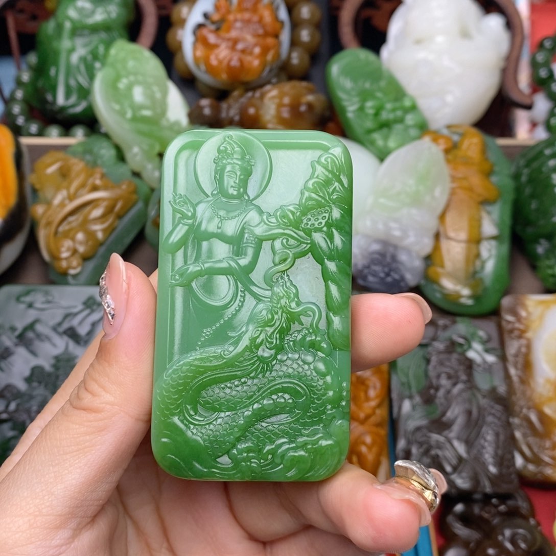 和田玉颈饰未镶嵌平**实