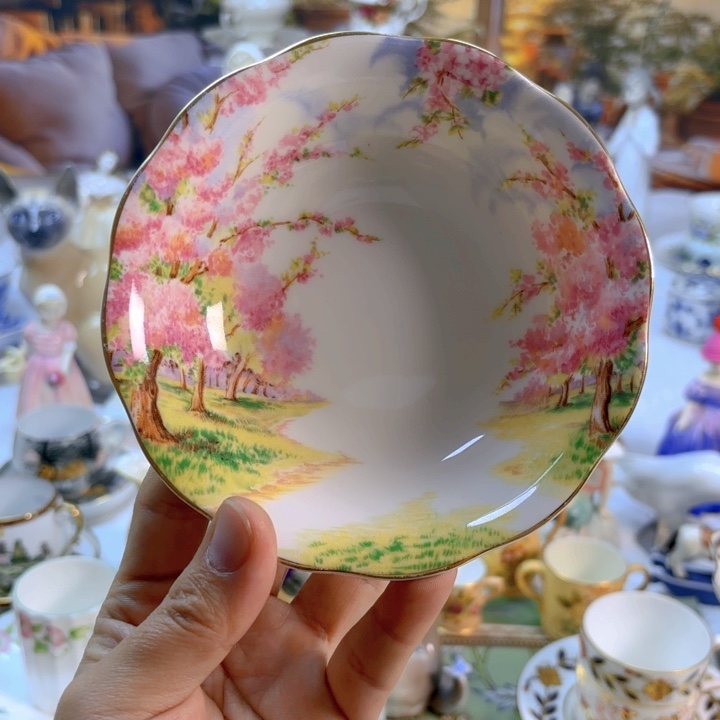 摆件欧洲中古瓷器好看冲鸭！