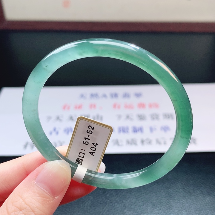 翡翠未镶嵌手镯翡翠手镯33