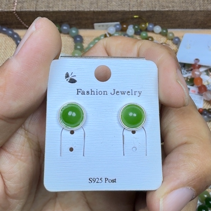 和田玉耳饰未镶嵌