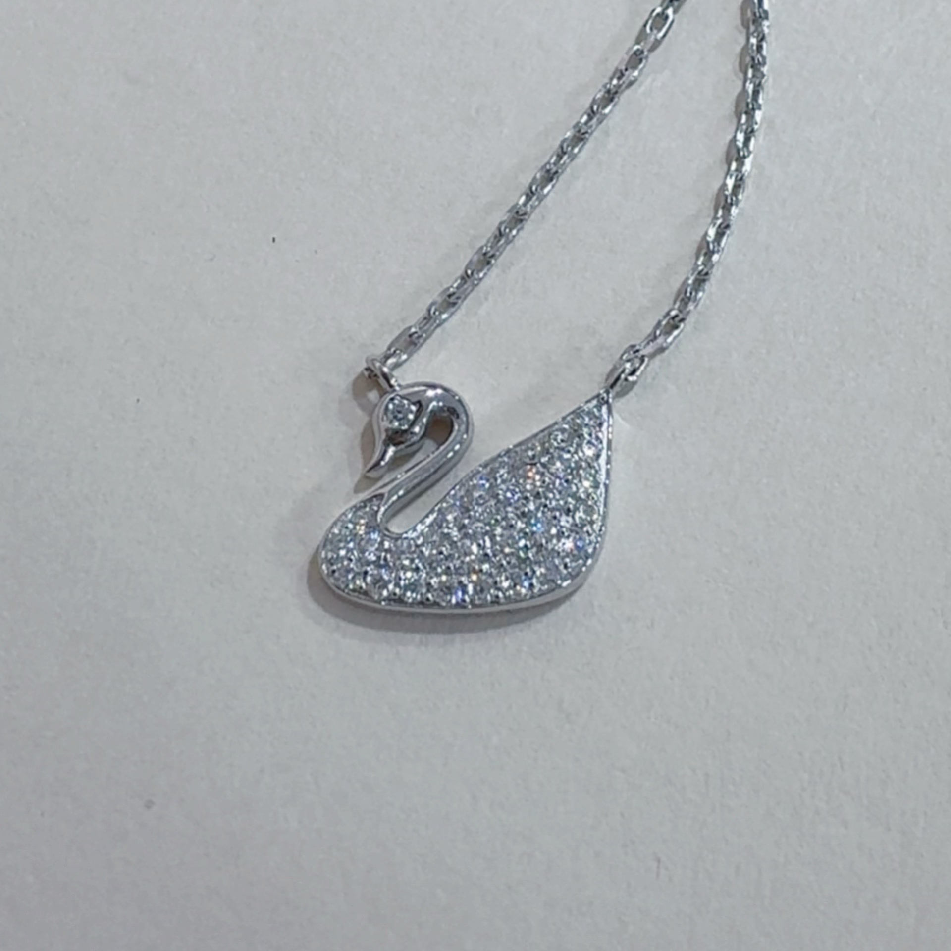 铂金满钻天鹅镶嵌套链