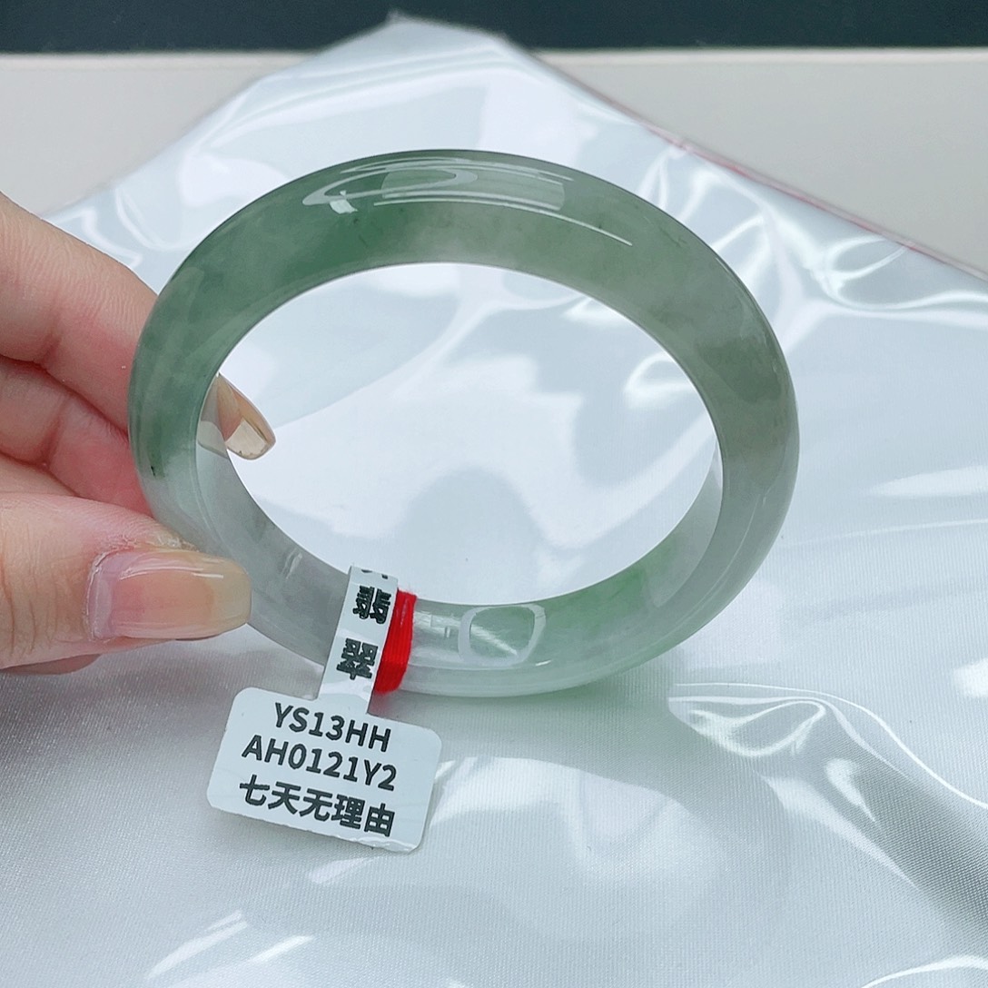 翡翠手镯未镶嵌正56.8