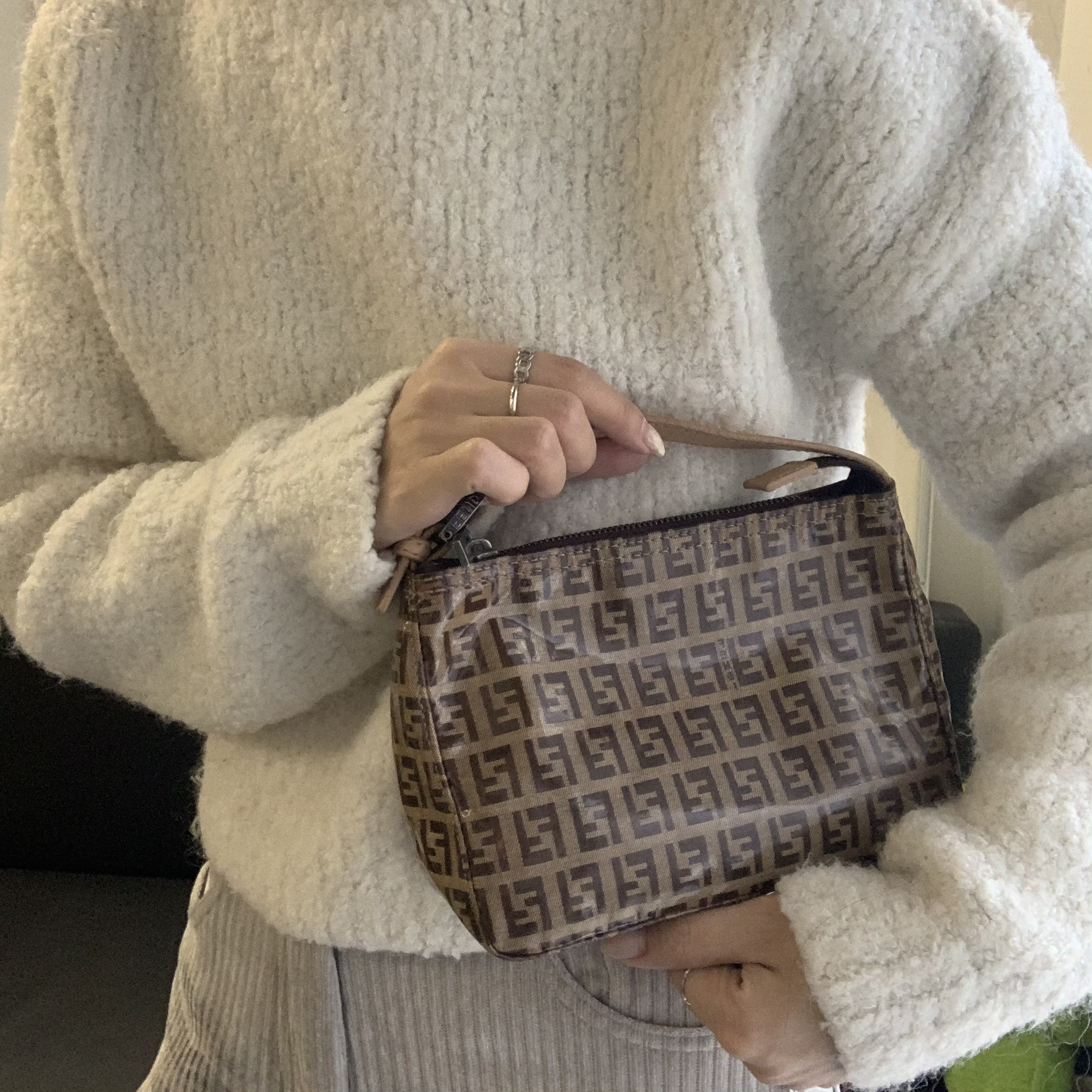 95新 FENDI/芬迪 7 老花水晶皮小号饭盒包