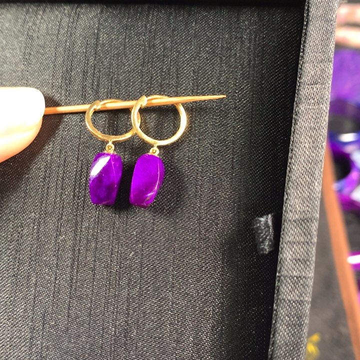 苏纪石（舒俱来）耳钉18K金镶嵌