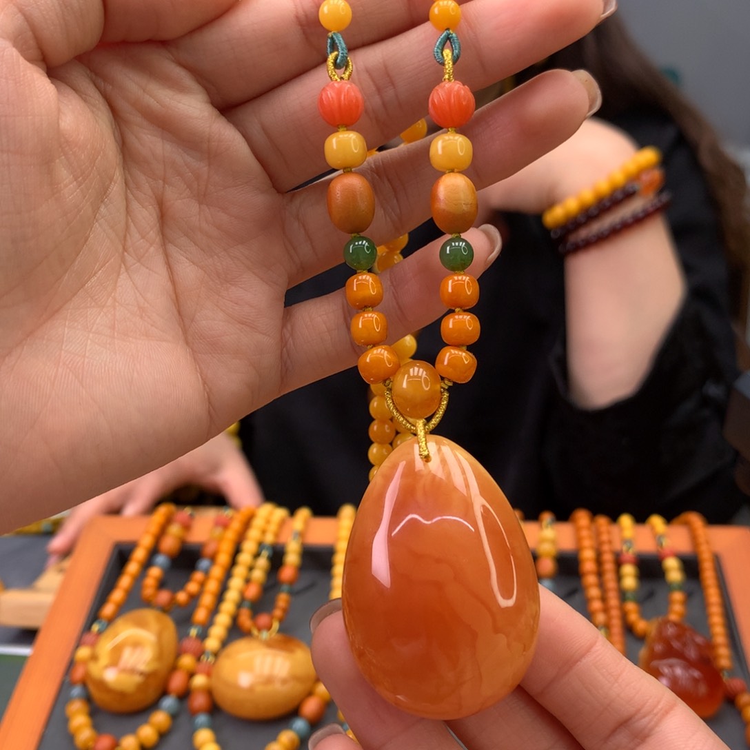 蜜蜡颈饰未镶嵌水滴