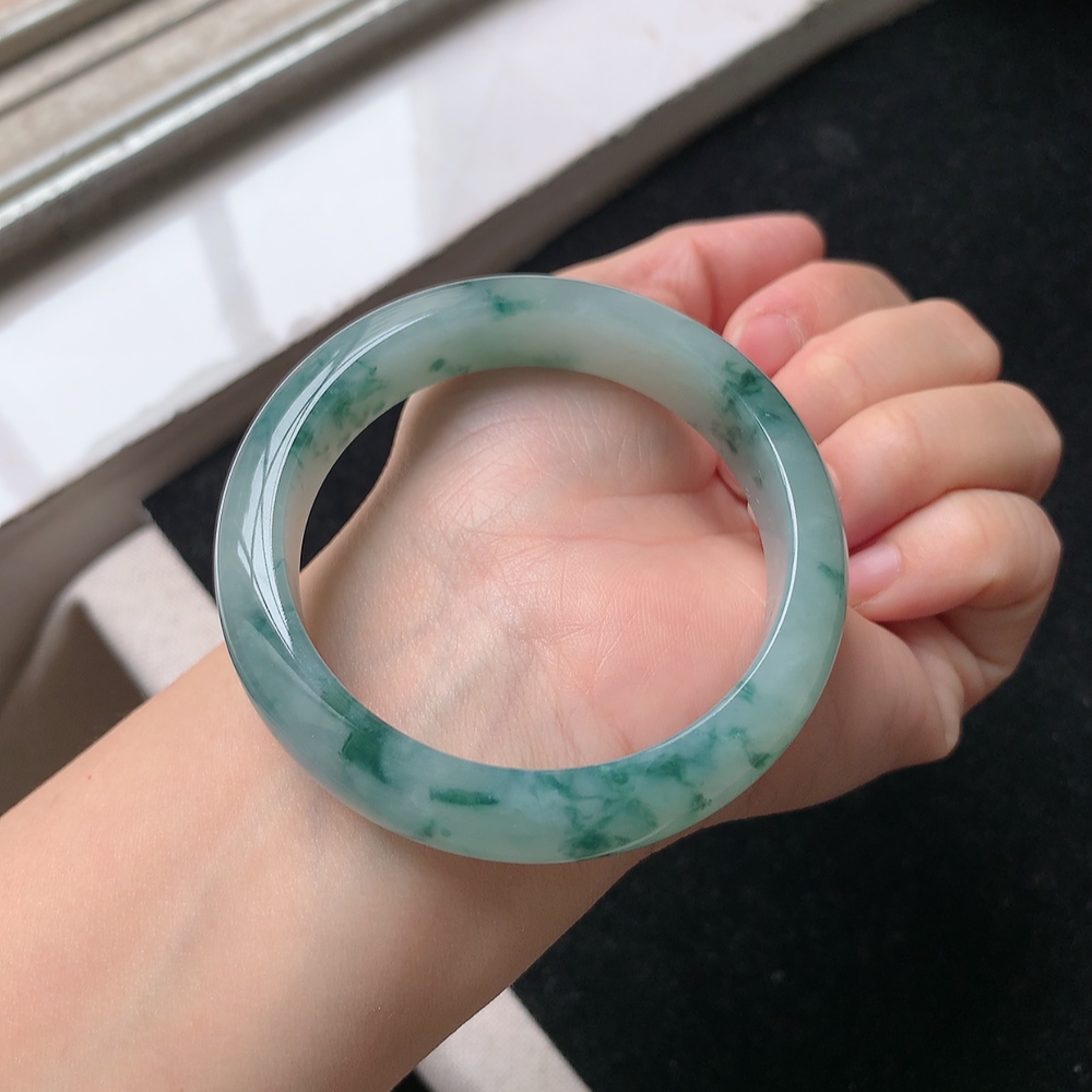 1544号 缅甸天然A货翡翠手镯53圈口飘花正装手镯