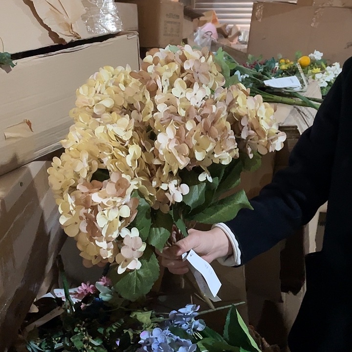 6*陶瓷花瓶，茶杯茶具。