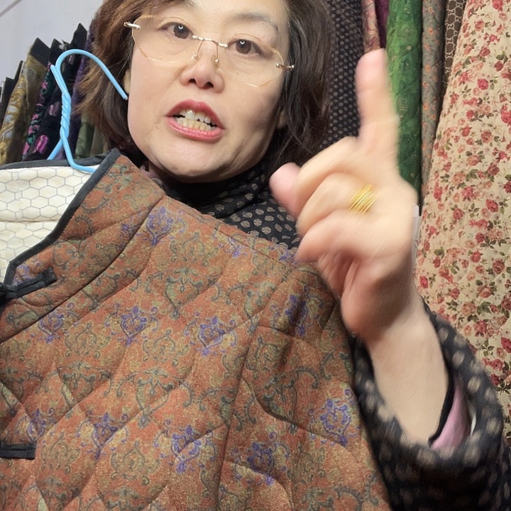 棉服样衣一件一件