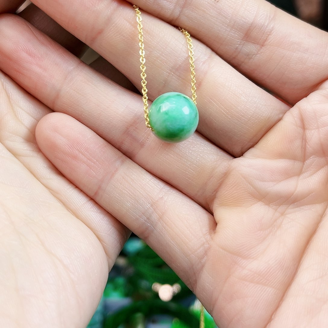 翡翠颈饰未镶嵌吊坠多样性