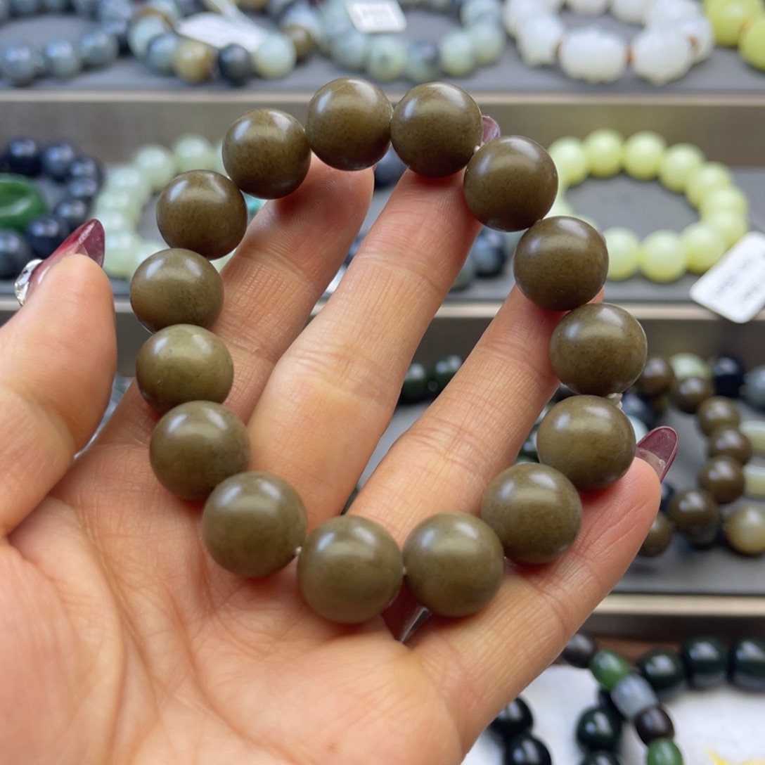 和田玉手链未镶嵌