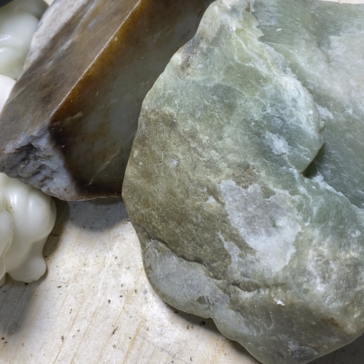 透闪石质玉珠宝半成品未镶嵌