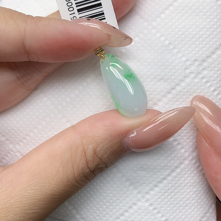 颈饰18K金镶嵌翡翠