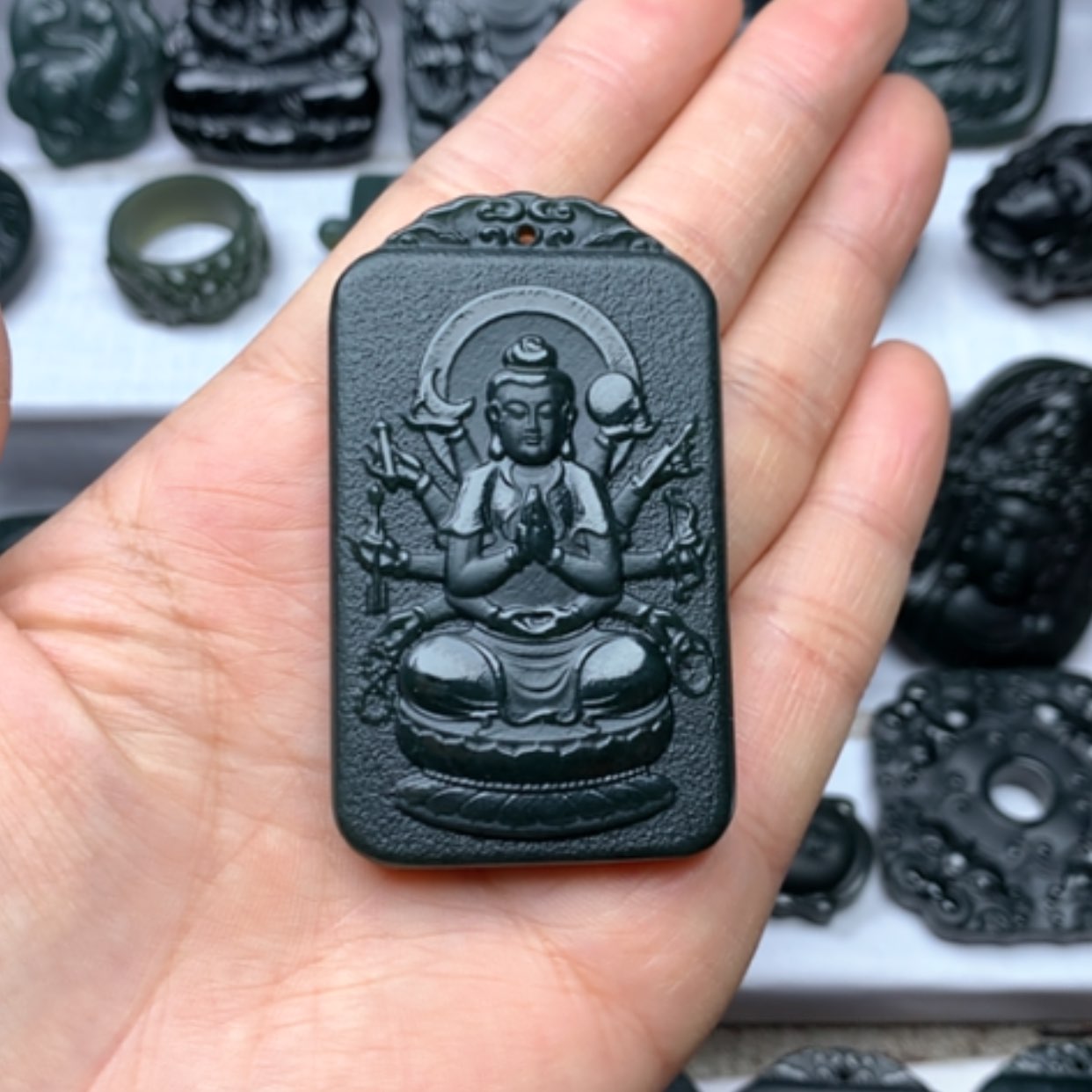 【闪购商品】和田玉颈饰未镶嵌剑*双面雕刻